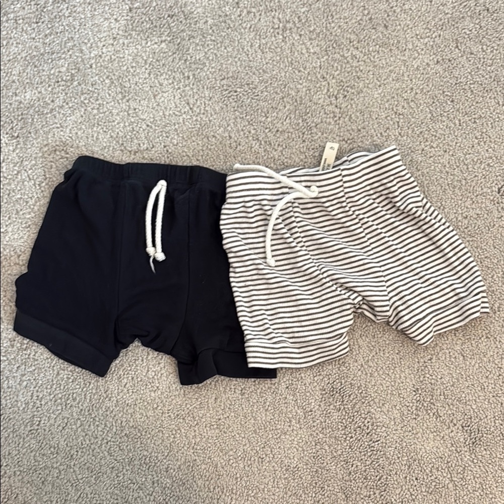 childhoods clothing shorts bundle -unisex 4t